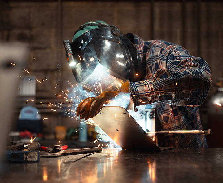 weldingsparks_720 weldingsparks_720