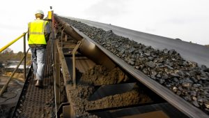 Steel conveyor for shuttling coal
